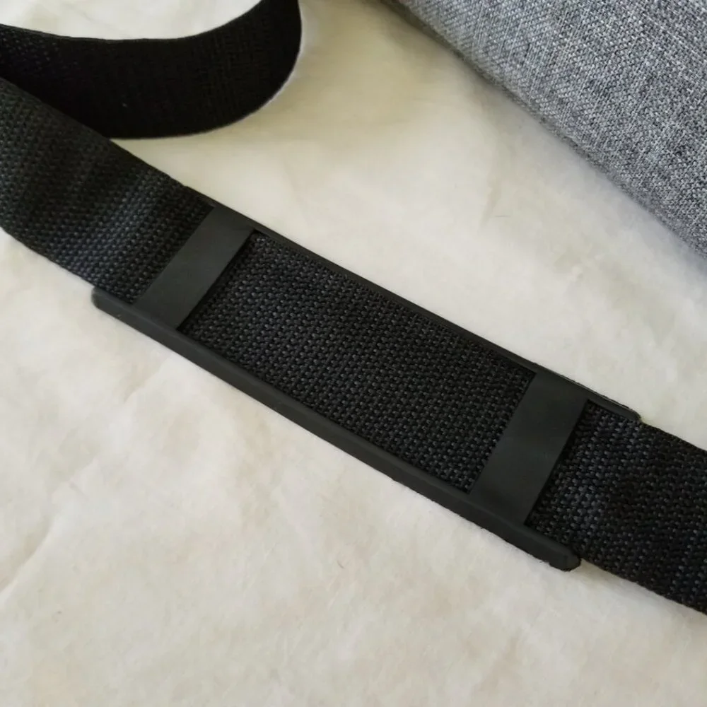 NEW/Never Used! Lightweight Laptop Computer Case w/Padded Divider, Luggage Strap